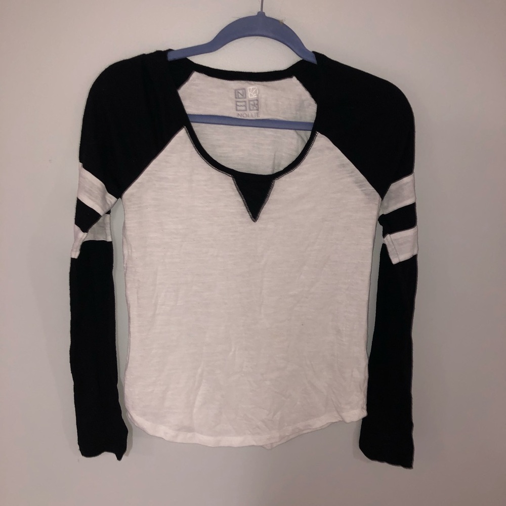 Nollie black and white long sleeve
